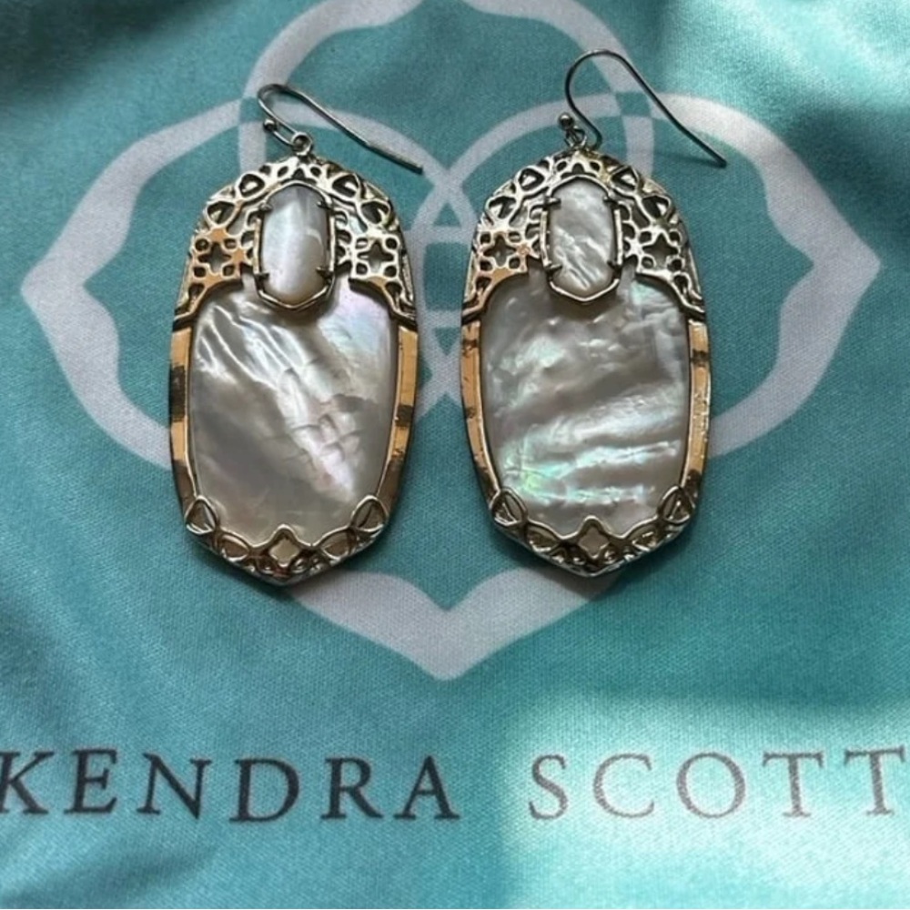 Kendra Scott Deva Ivory Mother of Pearl Earrings